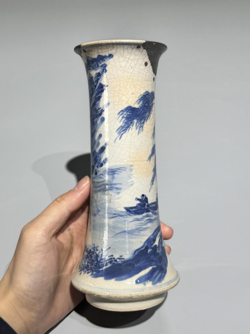    清晚期 煟瓷青花山水人物纹筒式花觚 - 图3
