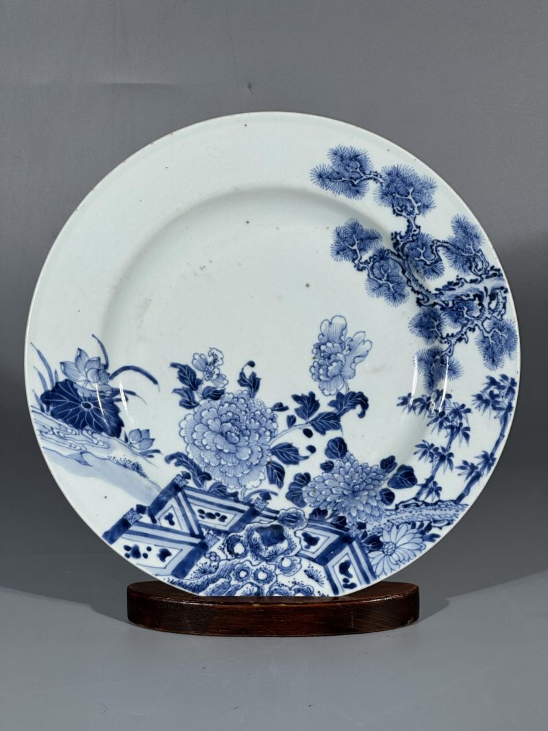    清雍正 青花花卉纹大盘 带木底座 - 图2