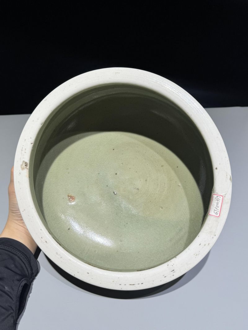    清乾隆 郎绿釉罗汉炉 - 图6