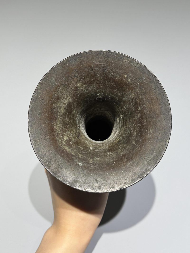    清 铜仿古兽面纹出戟花觚 - 图11