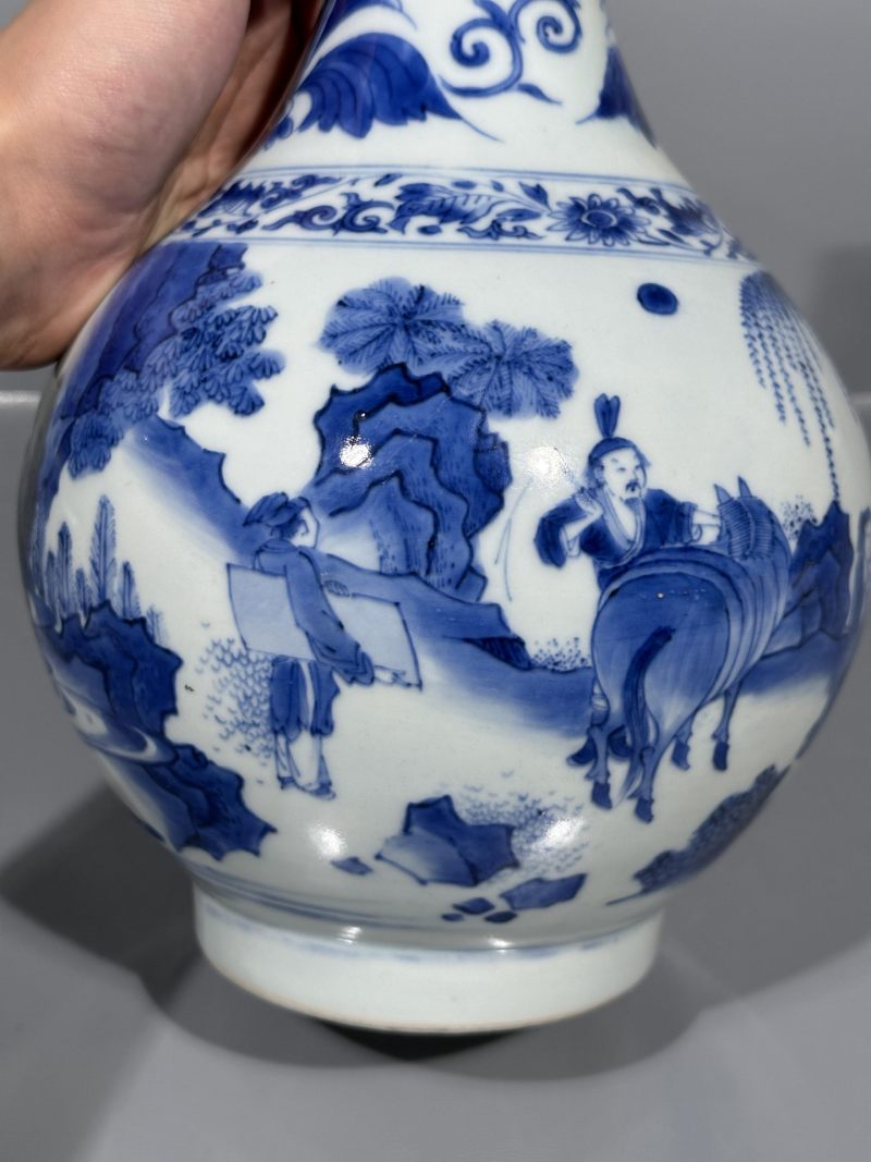    明崇祯 青花人物故事纹赏瓶 - 图5