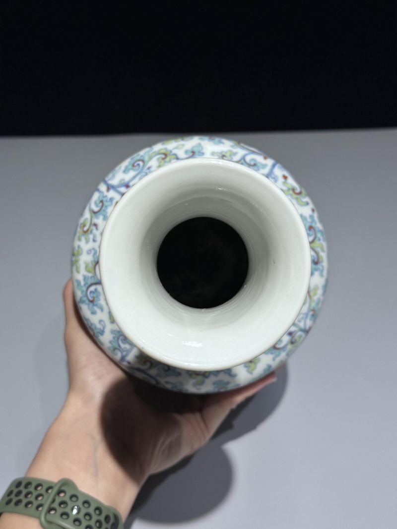    清晚期 斗彩花卉纹瓶一对 - 图15