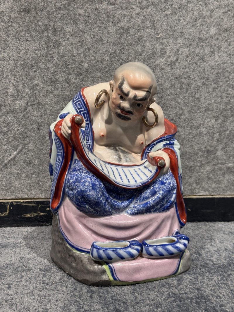    七十年代 青花加彩十八罗汉人物瓷塑 - 图32