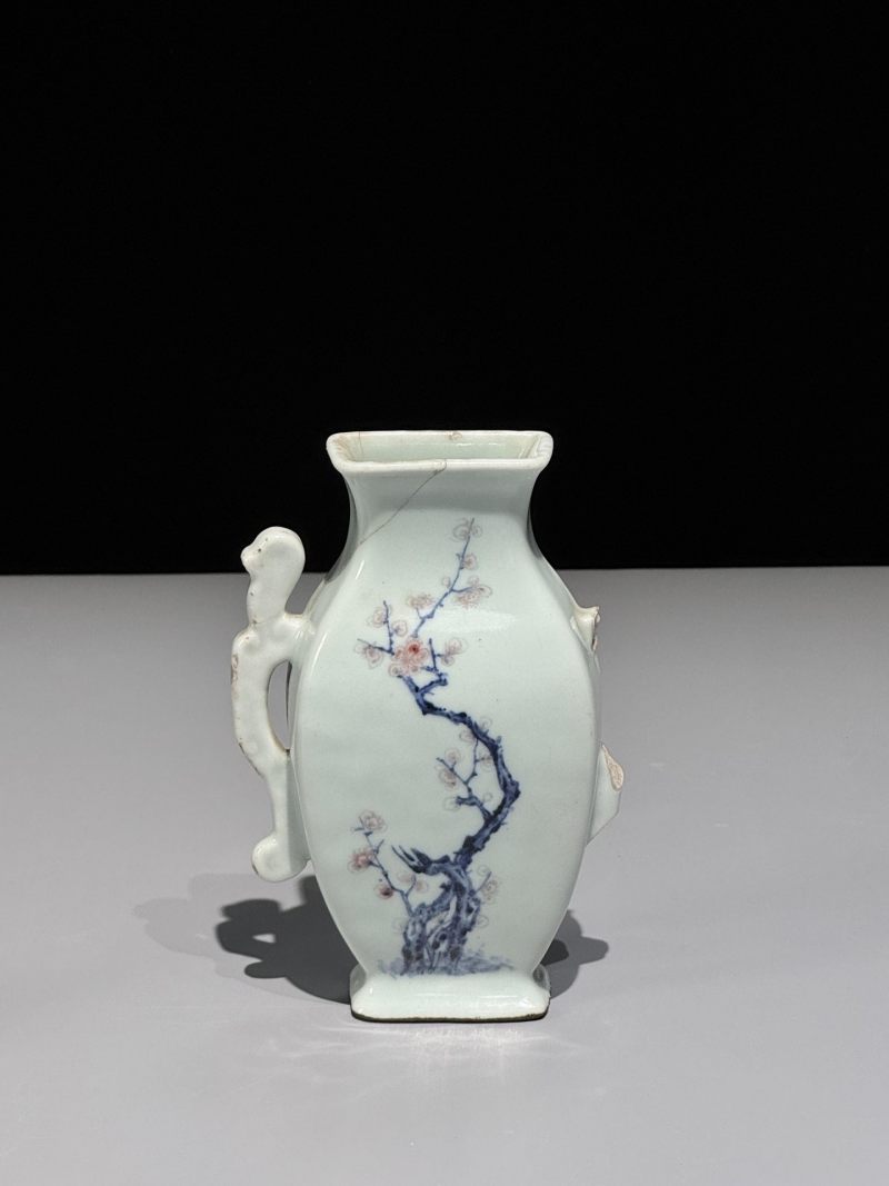    清乾隆 豆青釉青花釉里红梅花纹如意耳璧瓶 - 图9