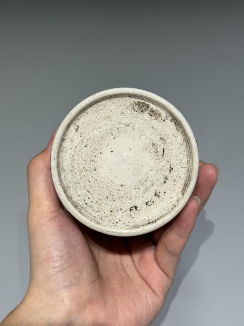    清乾隆 蓝料花卉纹笔筒、壁瓶一组(两件) - 图13