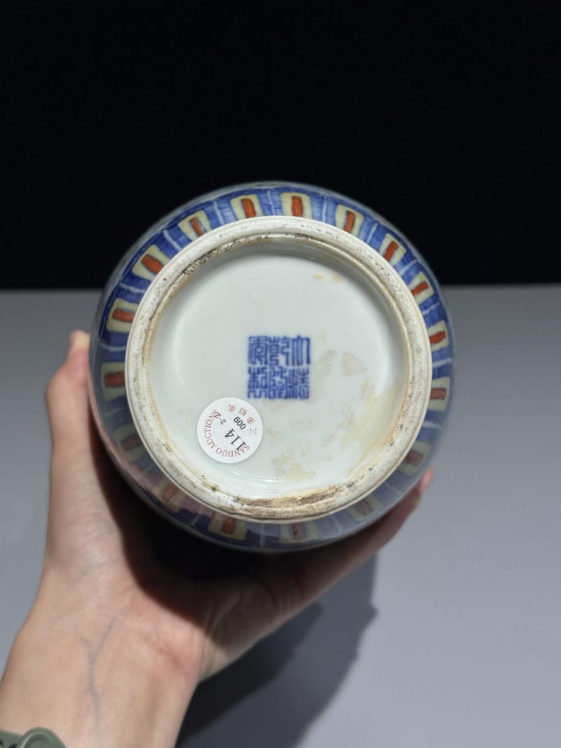    清晚期 斗彩花卉纹瓶一对 - 图16