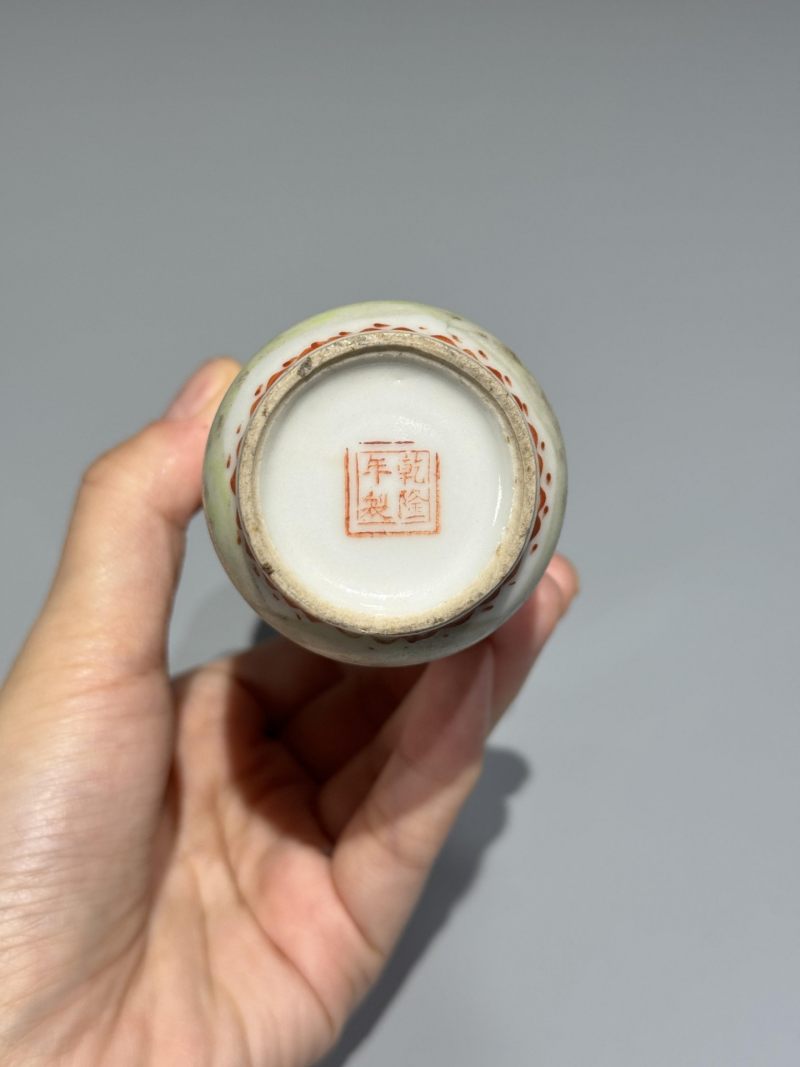    民国 粉彩仕女纹棒槌瓶一对 - 图13