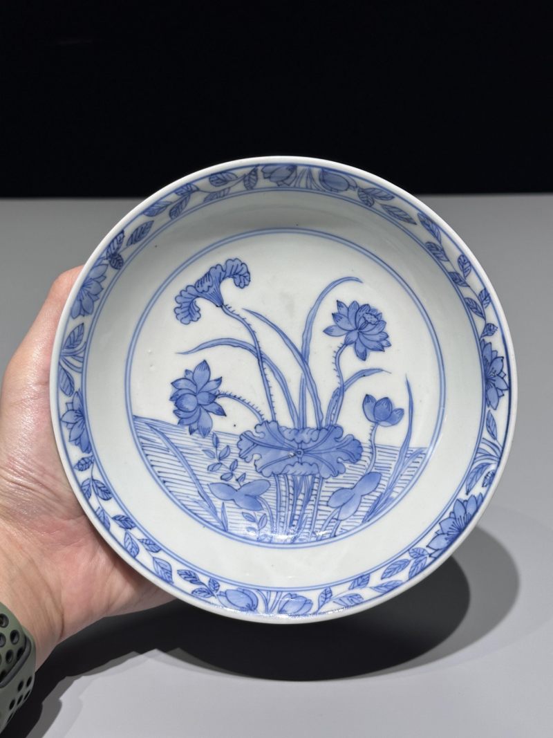    清早期 青花莲池纹盘 - 图2