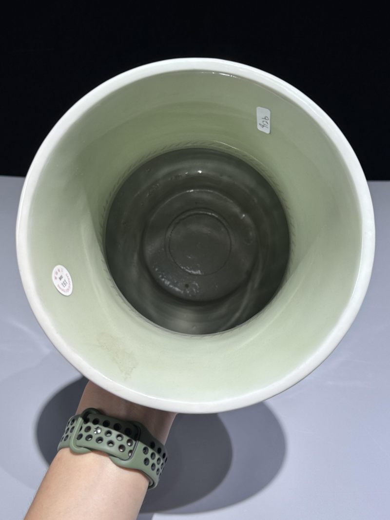    清康熙 青釉暗刻花卉龙纹兽耳尊 - 图3
