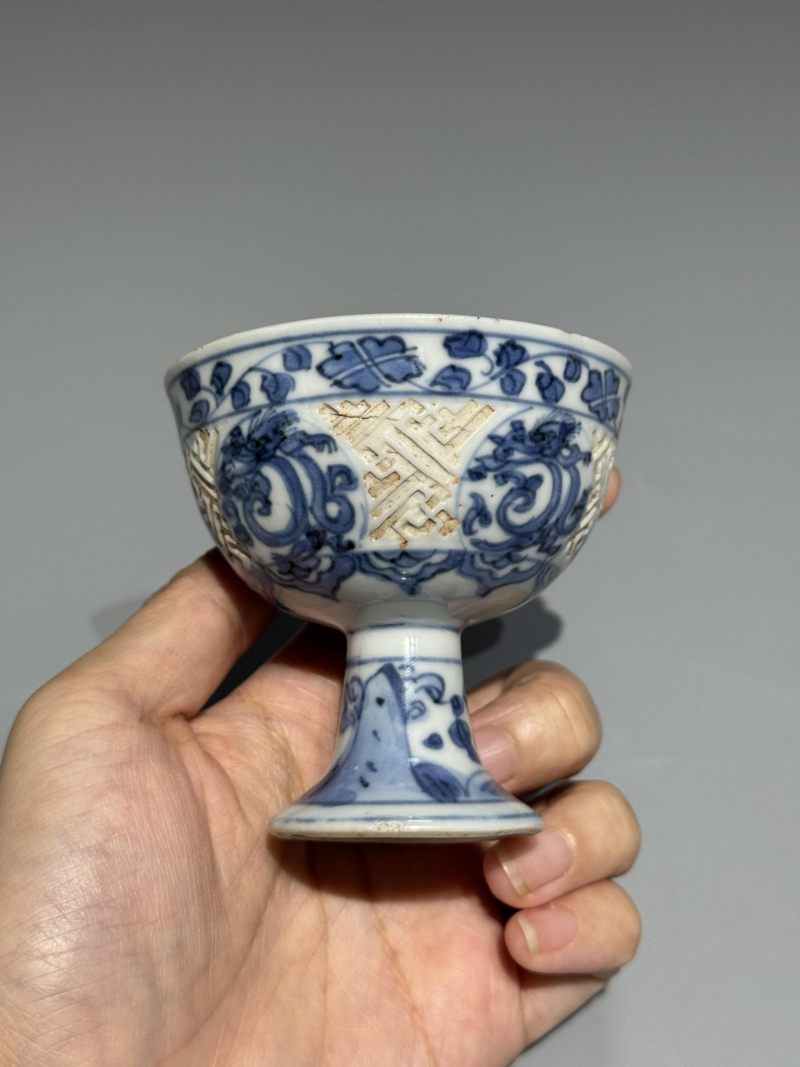    明成化 青花龙纹暗刻高足杯 - 图4