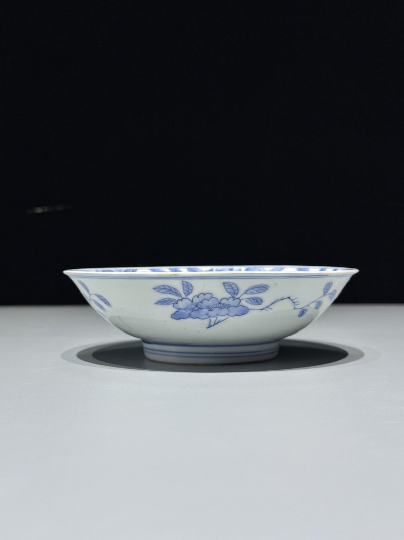    清早期 青花莲池纹盘 - 图3