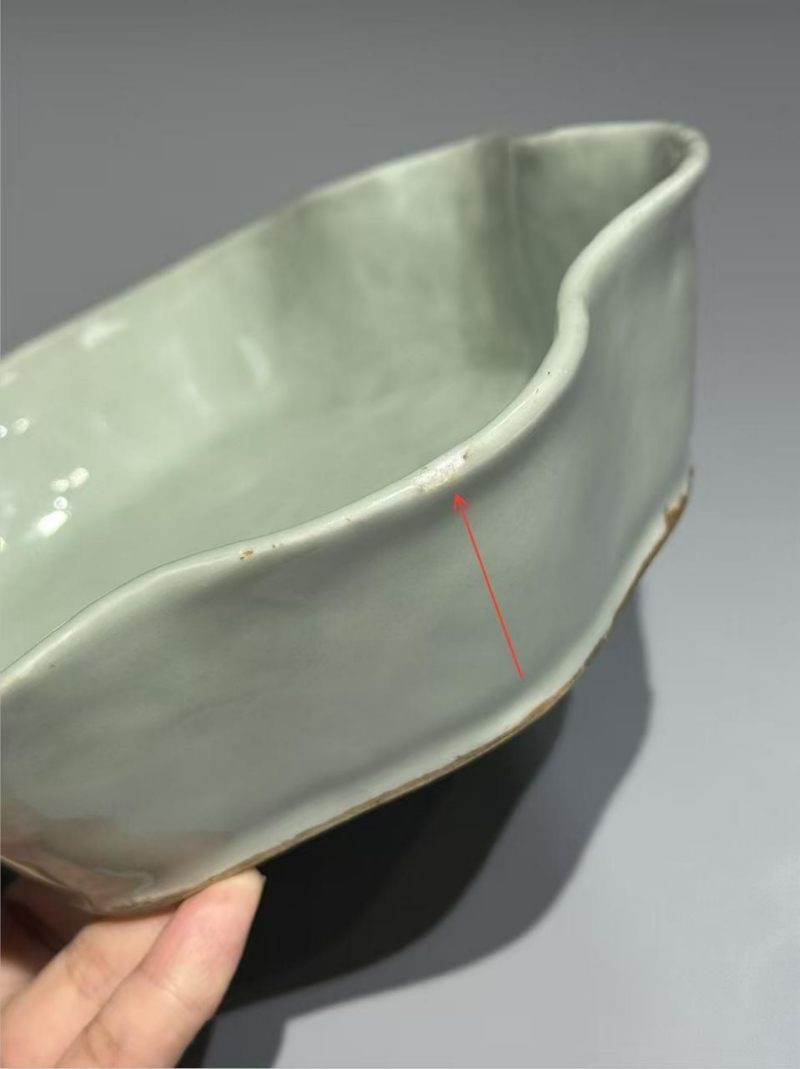    清晚期 豆青釉花口洗 - 图10
