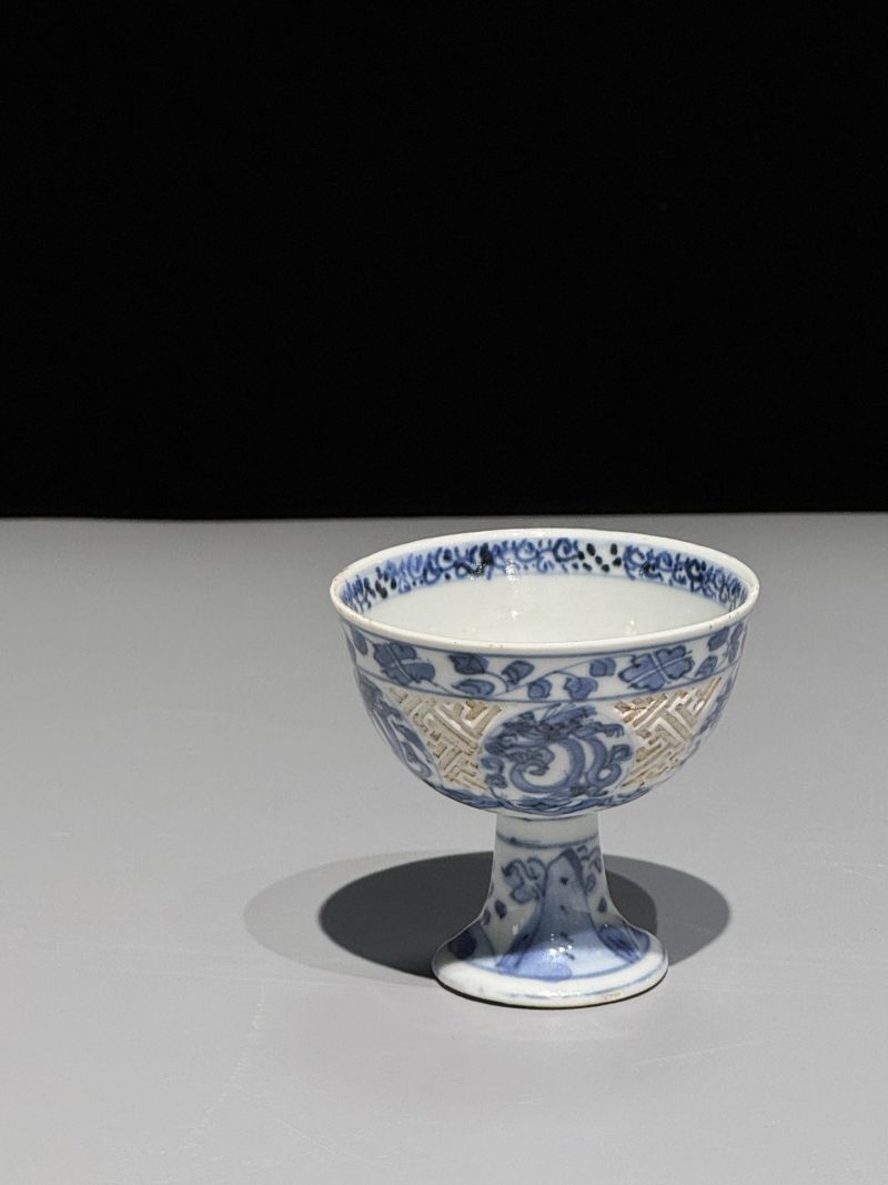    明成化 青花龙纹暗刻高足杯 - 图5