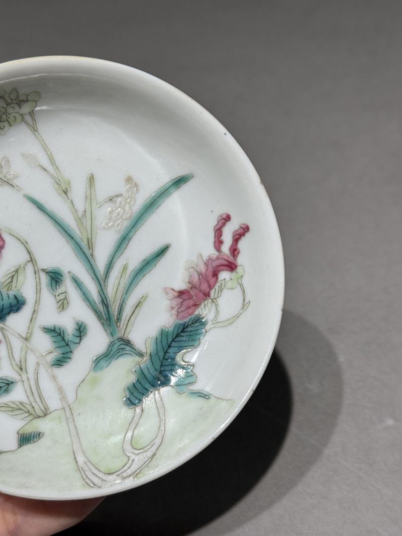    清宣统 粉彩花蝶纹碟一对 - 图11