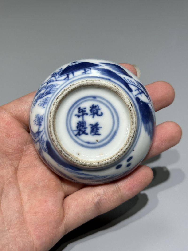   清乾隆 青花山水人物纹印泥盒 - 图6