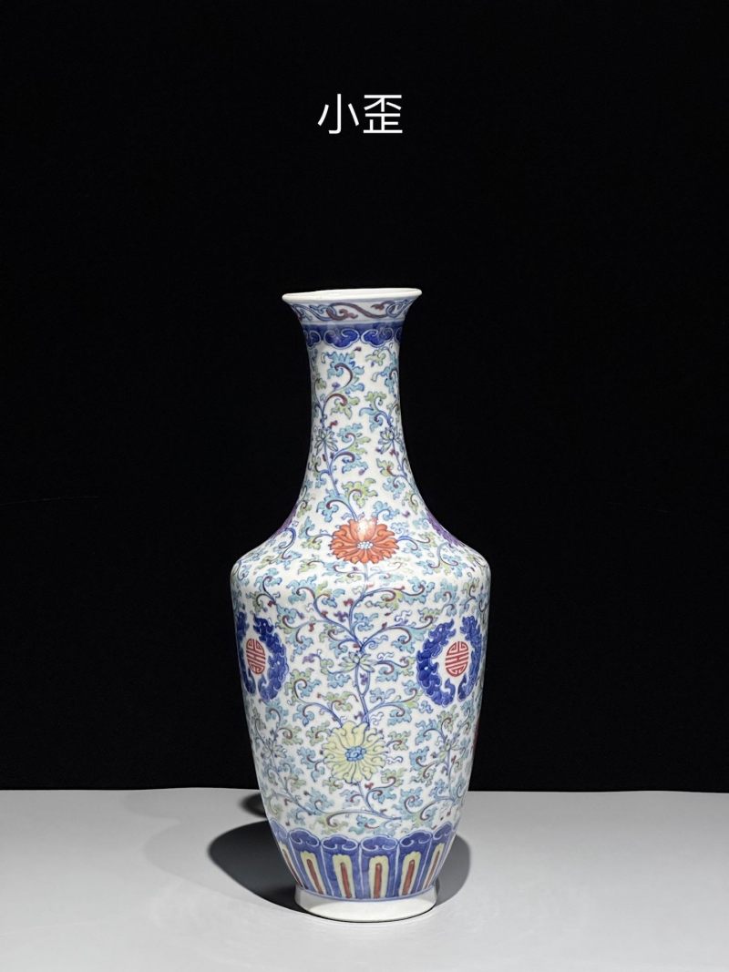    清晚期 斗彩花卉纹瓶一对 - 图21