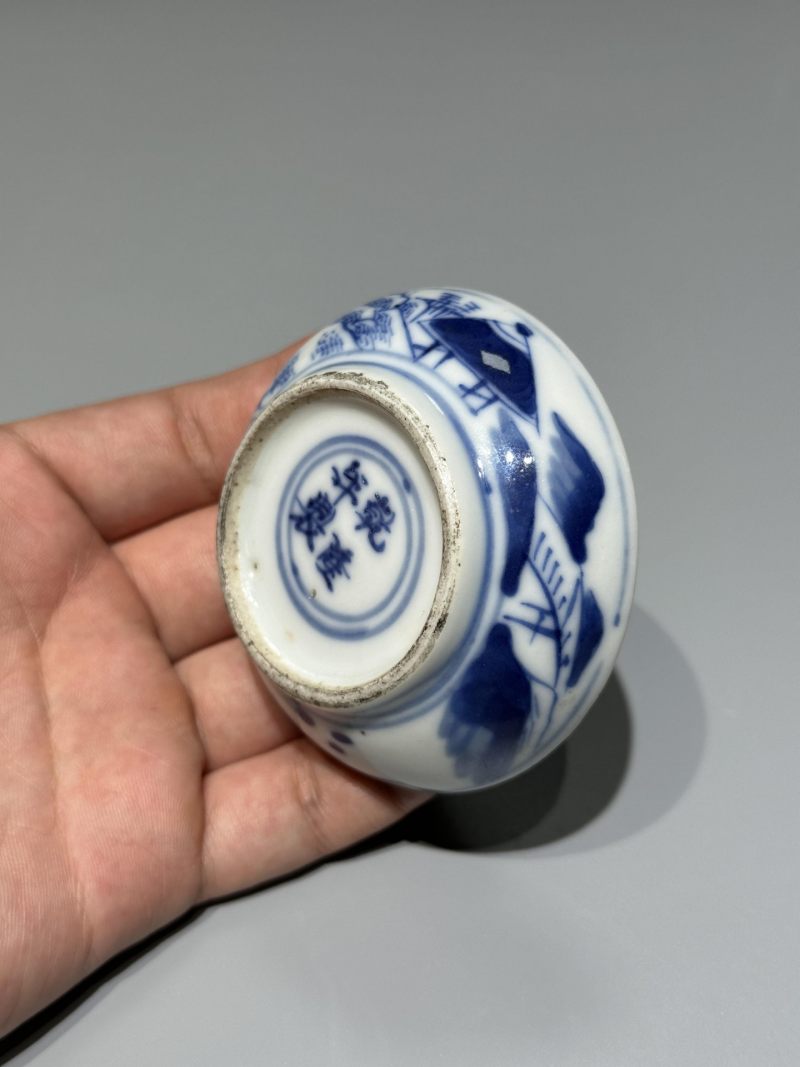   清乾隆 青花山水人物纹印泥盒 - 图7