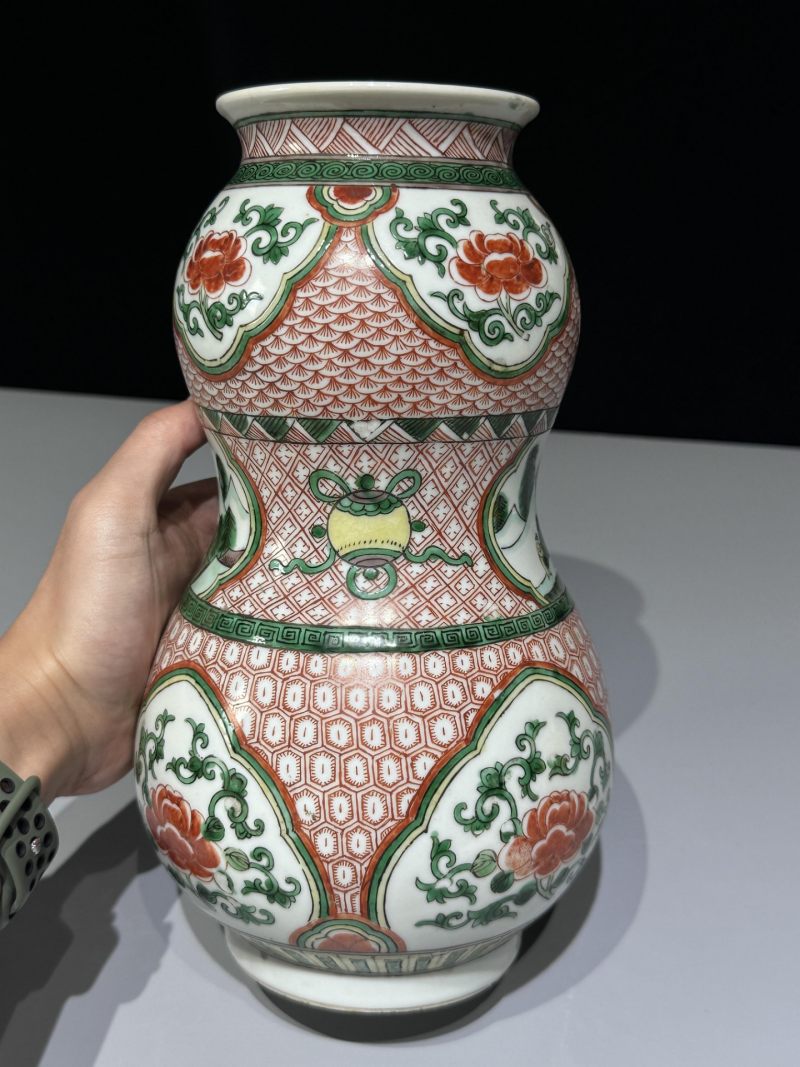    清晚期 五彩花卉纹葫芦瓶 - 图8