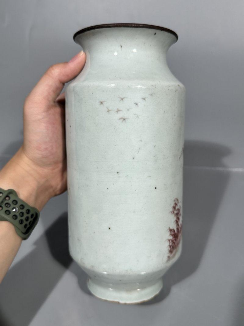    清中期 釉里红山水人物纹瓶 - 图5