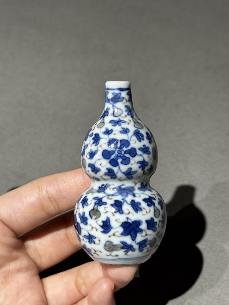    清晚期 青花釉里红瓜瓞绵绵鼻烟壶 - 图3