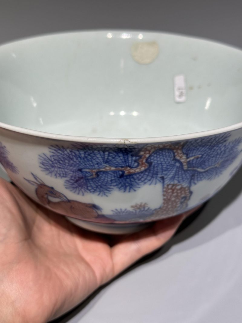    清乾隆 青花釉里红松鹿延年大碗 - 图10