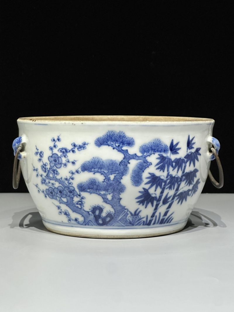    清光绪 青花岁寒三友纹兽耳粥罐 - 图2