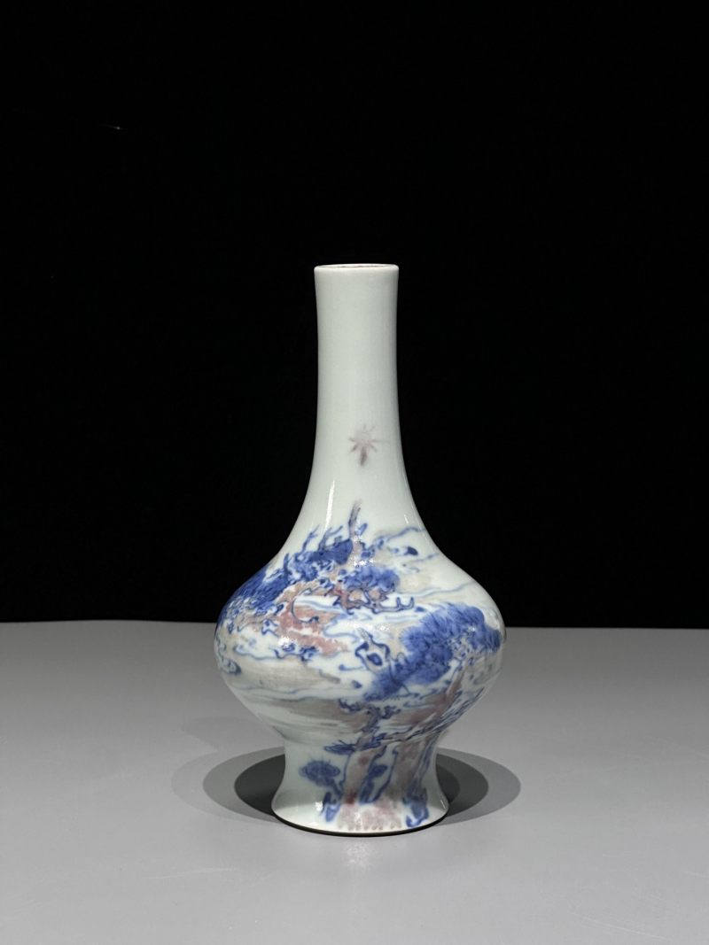    清晚期 青花釉里红山水松石纹荸荠瓶 - 图2