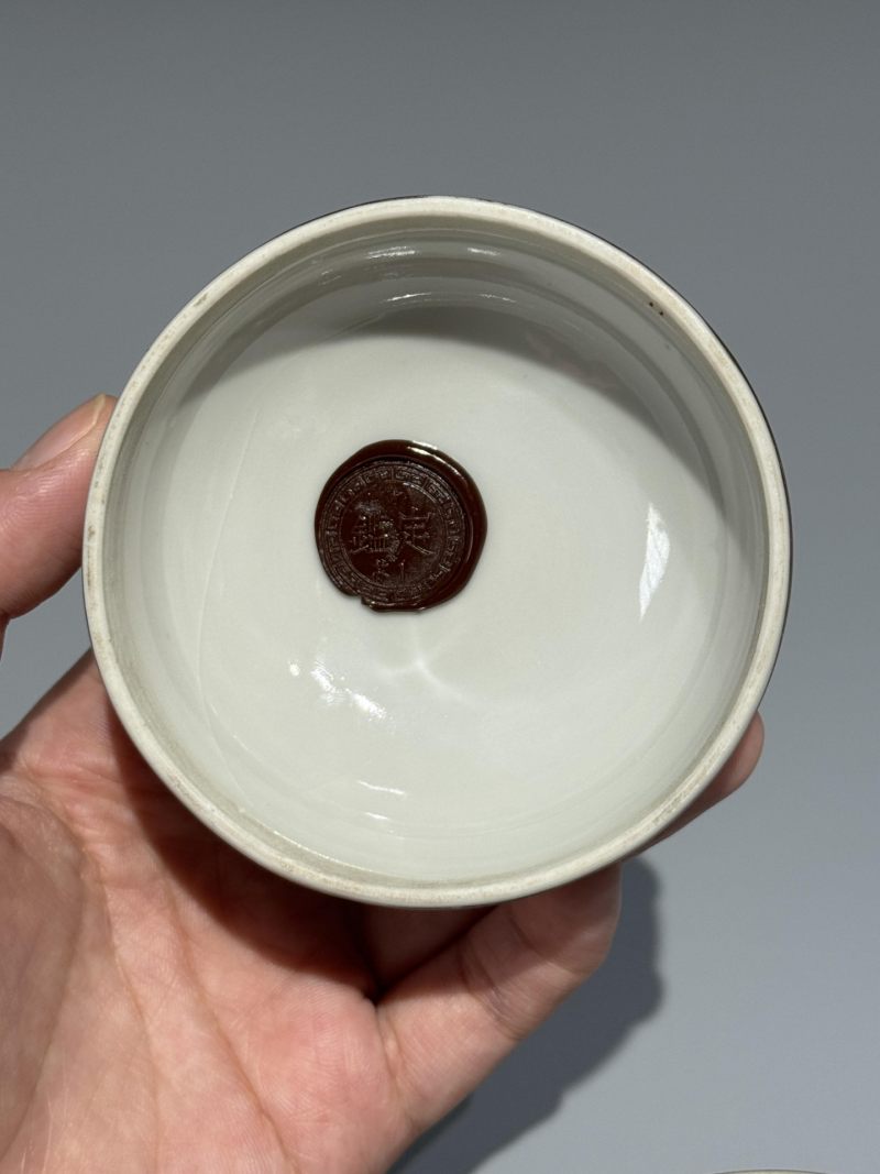    清同治 矾红墨彩描金花鸟纹暖盅 - 图11