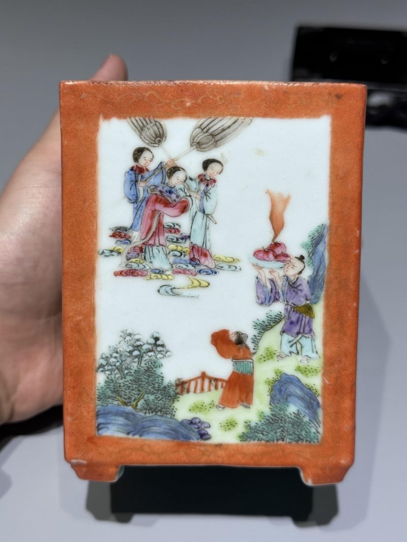    清嘉庆 粉彩神仙人物纹笔筒 - 图8