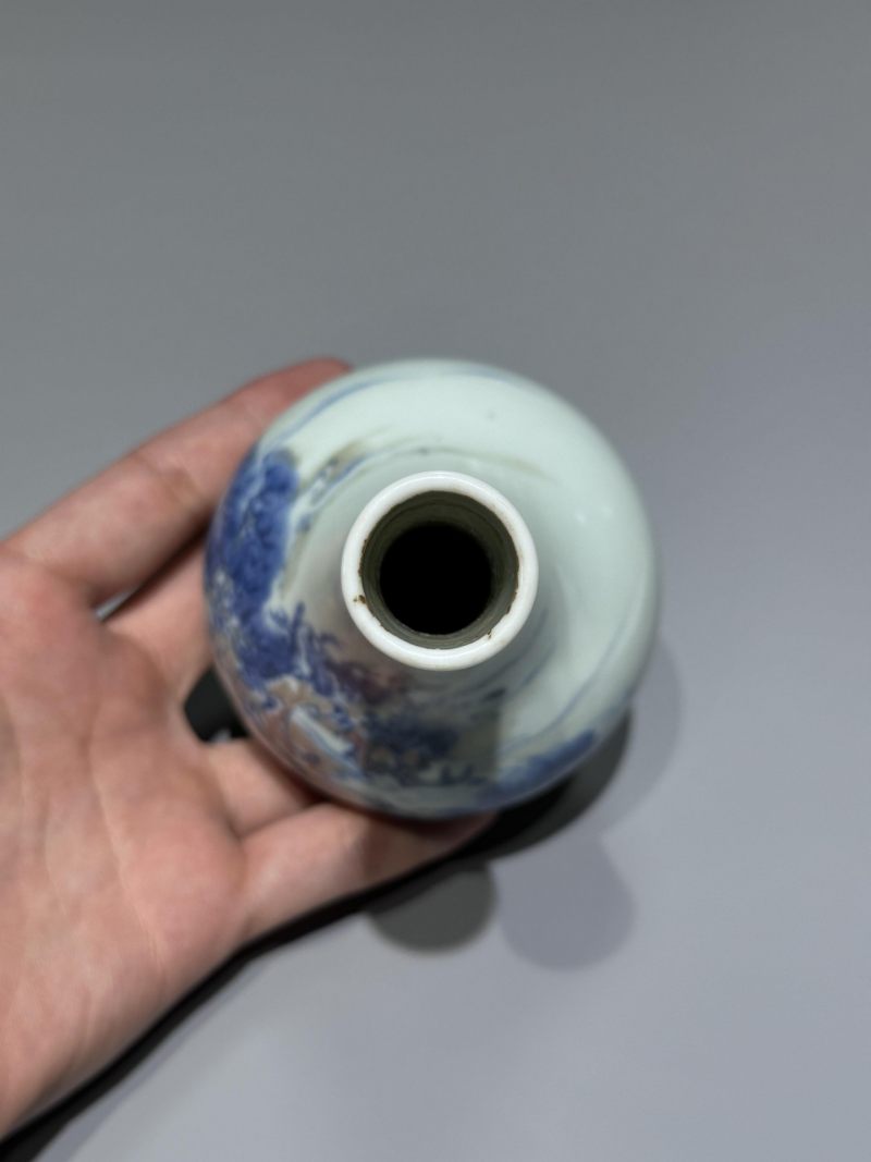   清晚期 青花釉里红山水松石纹荸荠瓶 - 图3