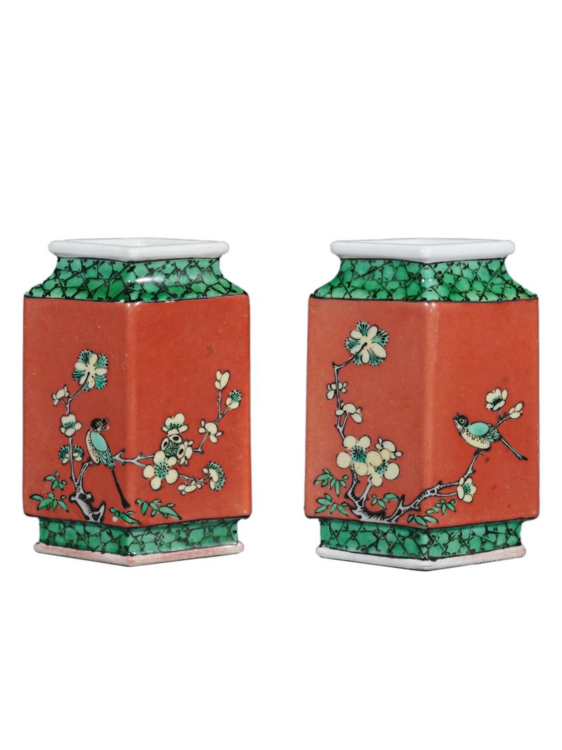    清晚期 粉彩花鸟纹菱形小瓶一对 - 图1