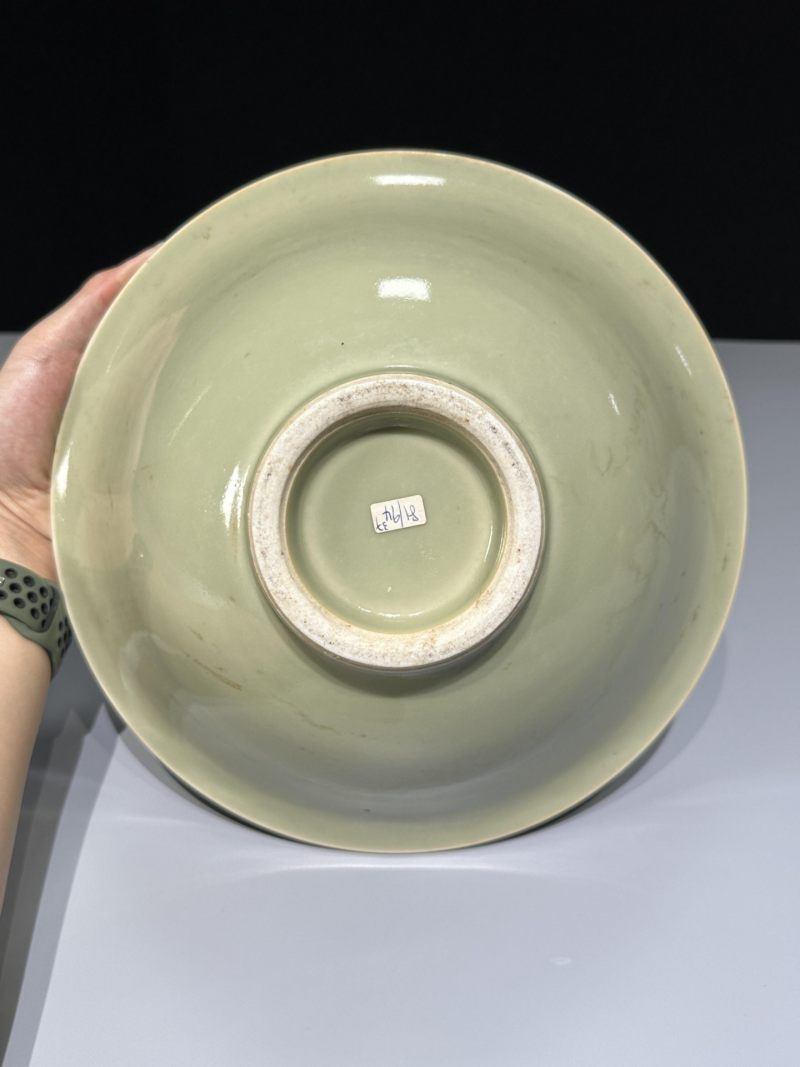    清晚期 豆青釉内如意纹斗笠碗 - 图4