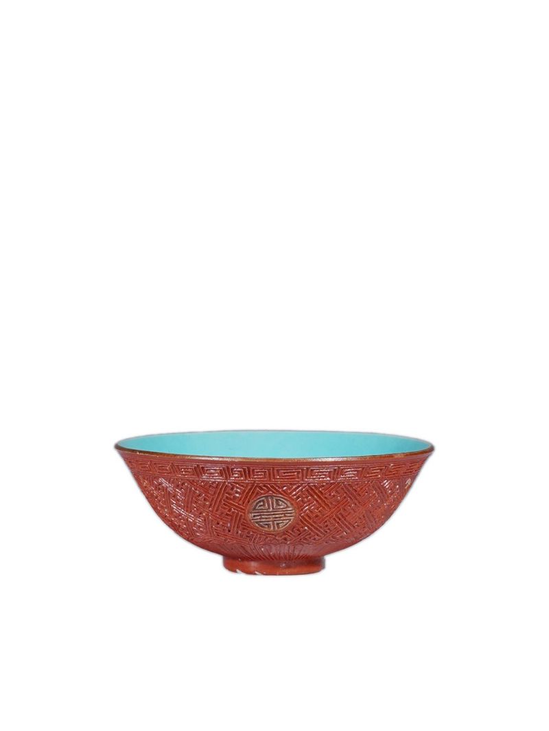    清乾隆 仿雕漆红釉锦地团寿纹碗 - 图1