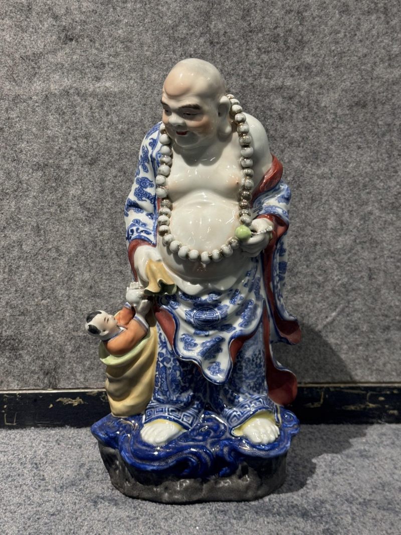    七十年代 青花加彩十八罗汉人物瓷塑 - 图16