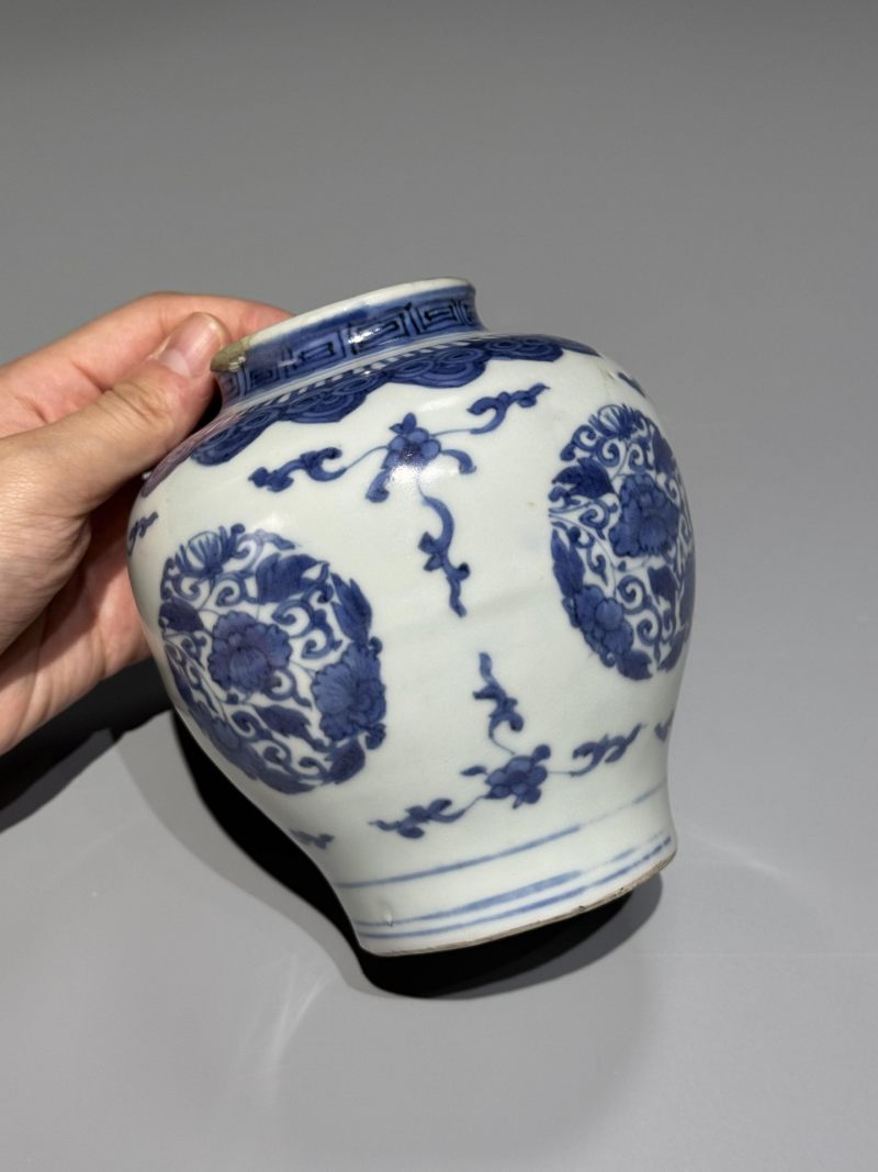    清早期 青花花卉纹罐 - 图4