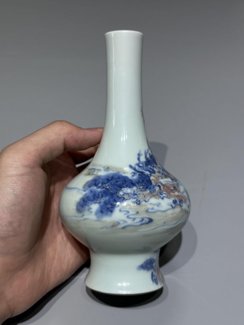    清晚期 青花釉里红山水松石纹荸荠瓶 - 图7