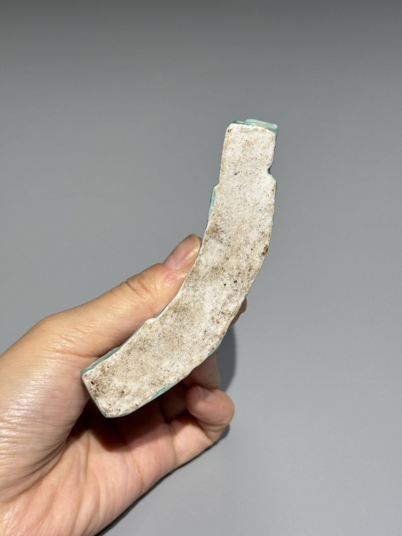    清中期 孔雀蓝粉彩书山采蜜纹笔架山 - 图10