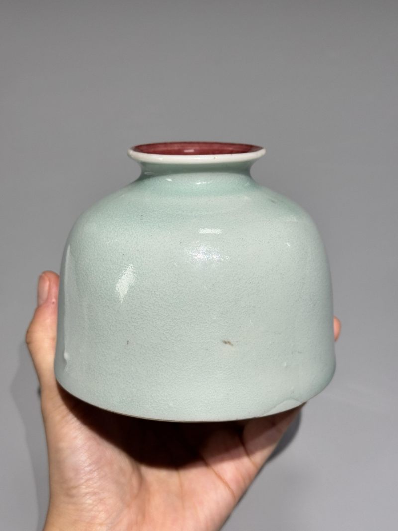    清晚期 外粉青釉内红釉马蹄尊 - 图3