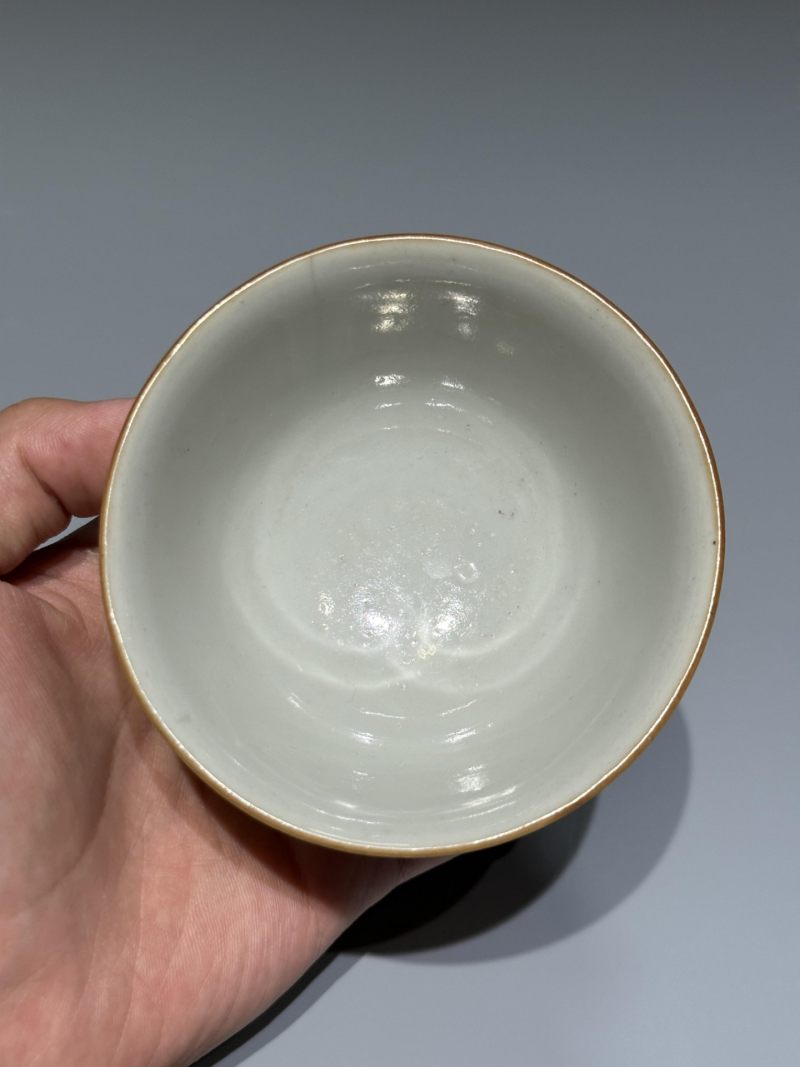    清乾隆 黄地轧道粉彩花卉纹杯碗 一组（两件） - 图14
