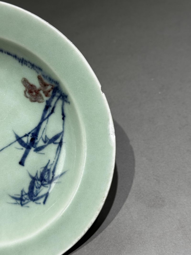    清乾隆 豆青釉青花釉里红竹芝纹盘 - 图11