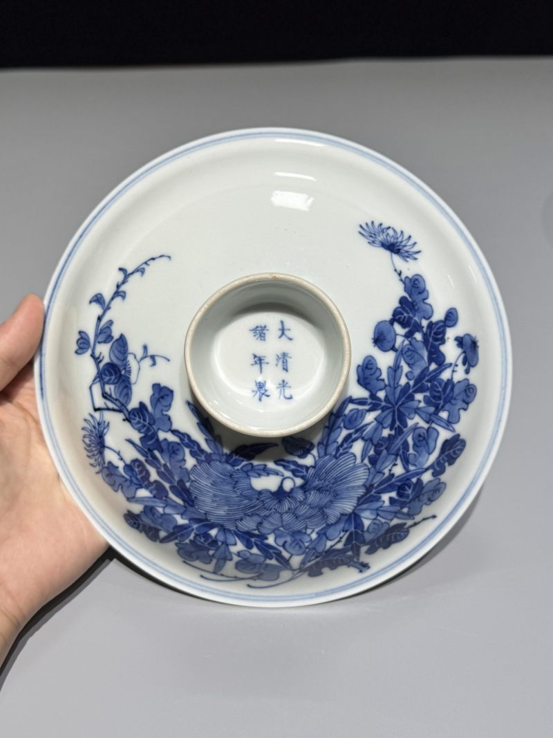    清光绪 青花花卉纹盖碗 - 图3