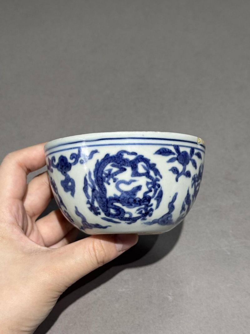    明嘉靖 青花团龙寿字纹碗 - 图7