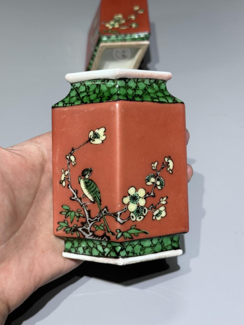    清晚期 粉彩花鸟纹菱形小瓶一对 - 图9