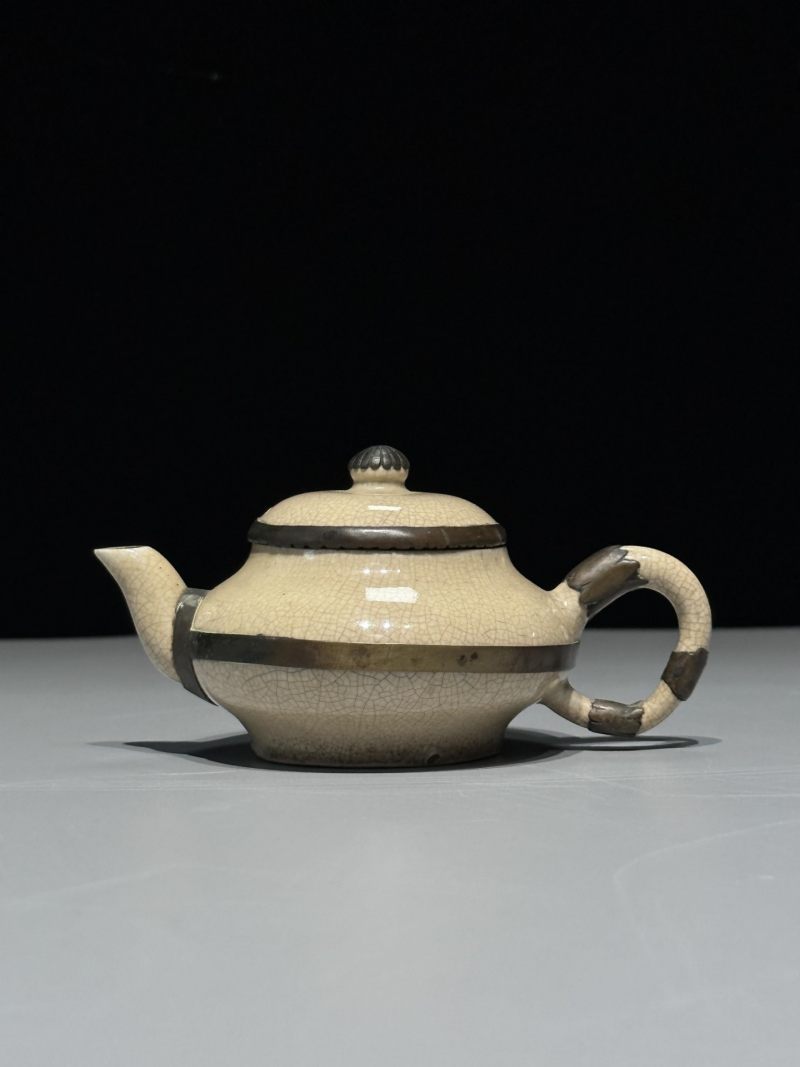    清 漳州窑茶壶 - 图2