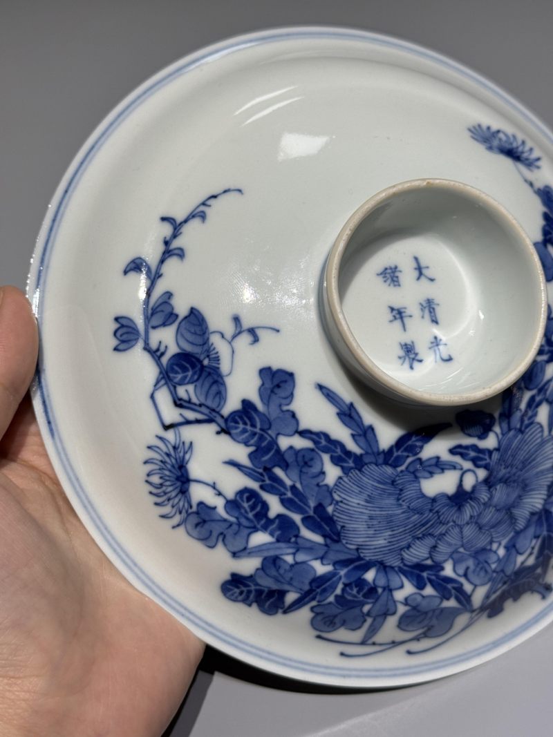    清光绪 青花花卉纹盖碗 - 图4