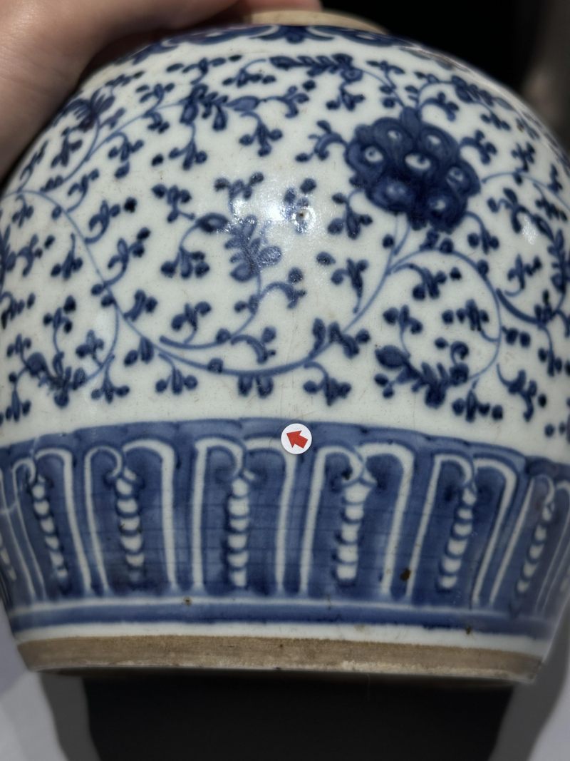    清乾隆 青花缠枝花卉纹罐 - 图10