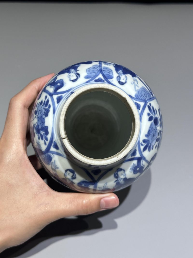    清康熙 青花仕女图梅瓶 - 图5