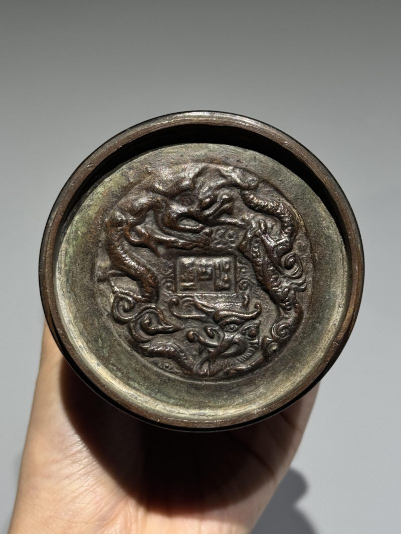    清 铜仿古兽面纹出戟花觚 - 图7