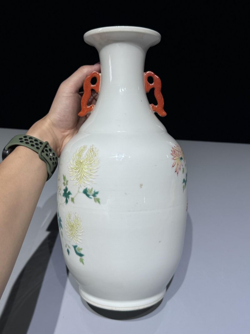    清宣统 粉彩花卉纹双耳瓶 - 图4