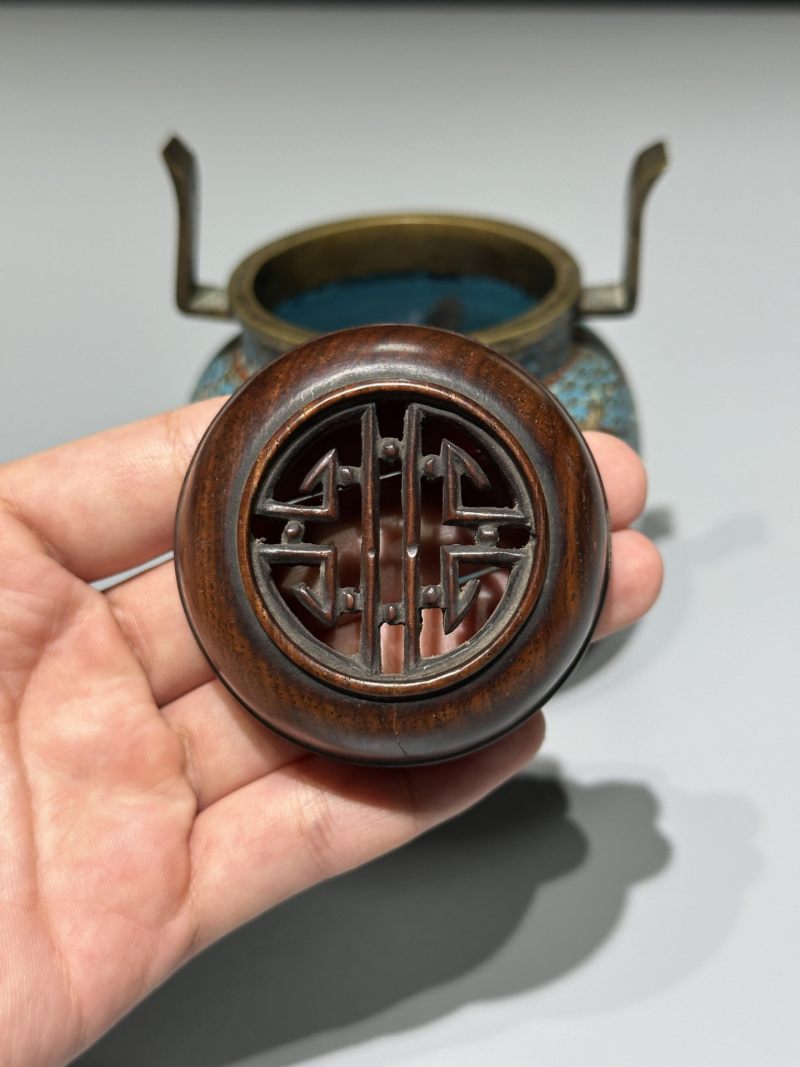    清 铜胎掐丝珐琅云鹤纹冠耳炉 带盖 - 图14